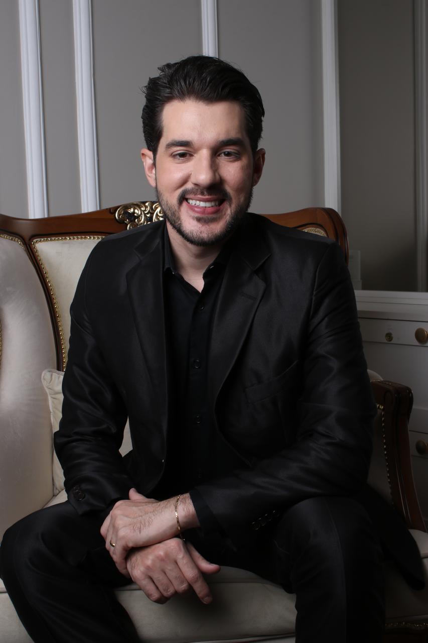 Dr. Filipe Kawakami